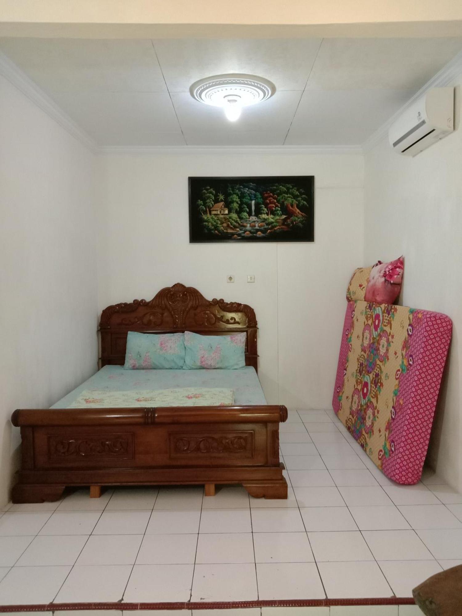 Rumah Ukhi Guest House Cebongan エクステリア 写真