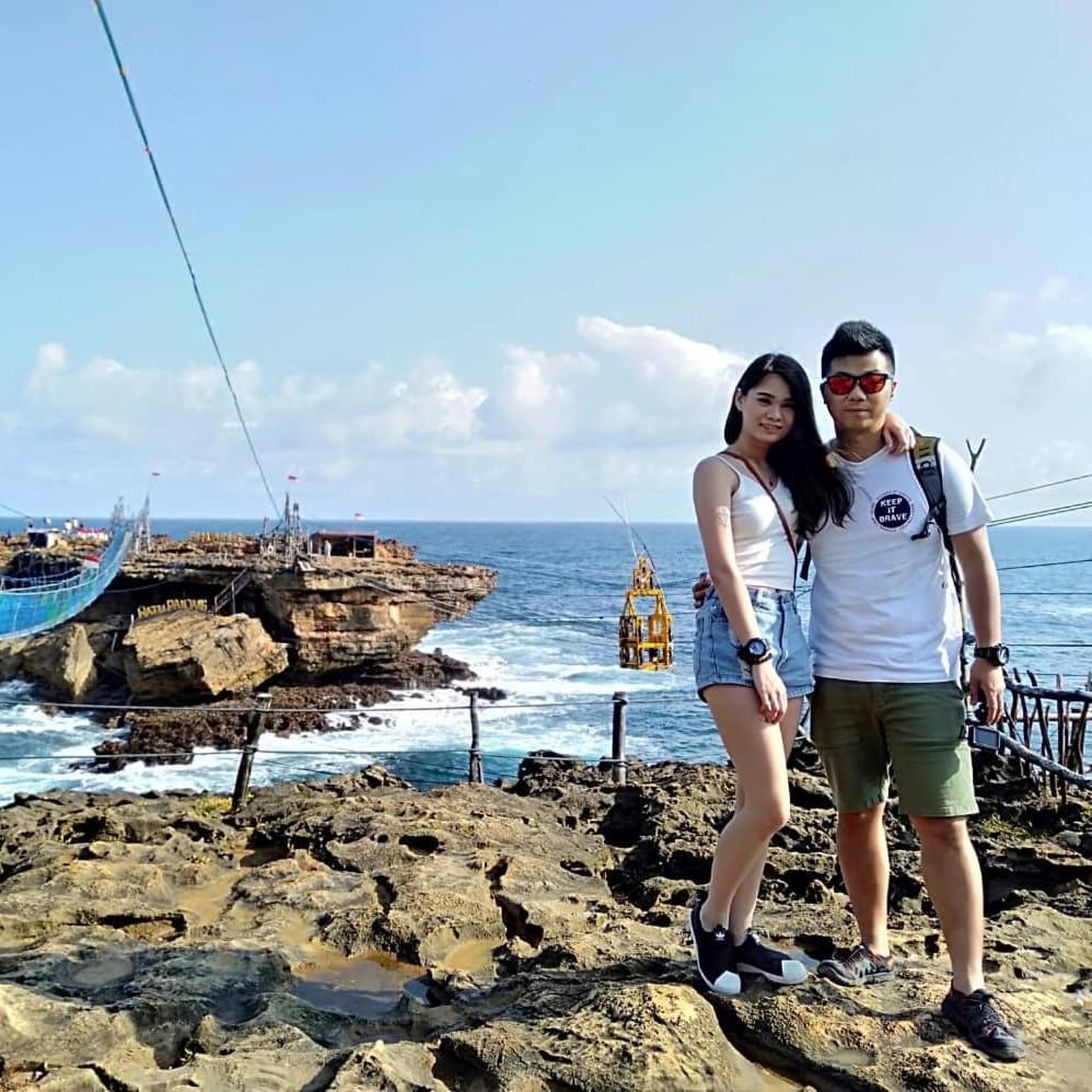 Rumah Ukhi Guest House Cebongan エクステリア 写真