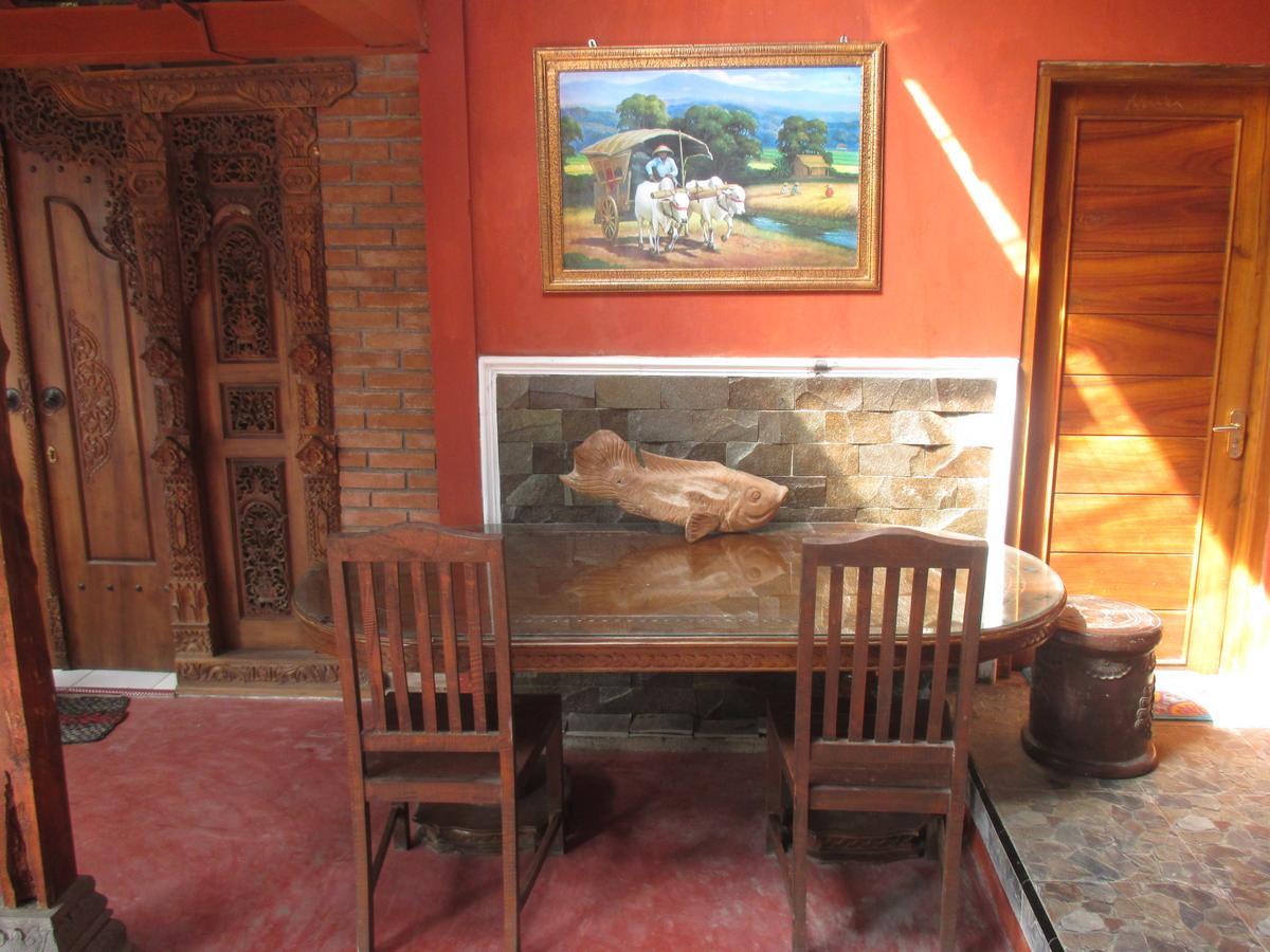 Rumah Ukhi Guest House Cebongan エクステリア 写真