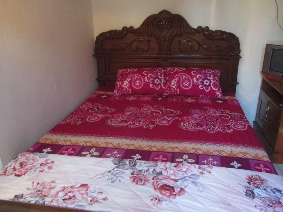 Rumah Ukhi Guest House Cebongan エクステリア 写真