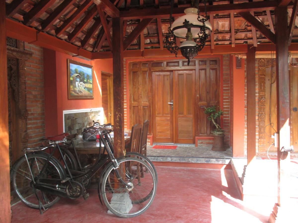 Rumah Ukhi Guest House Cebongan エクステリア 写真